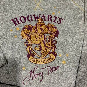 Harry Potter Hogwarts Sleepware, size 2X-3X, gray with maroon & gold print